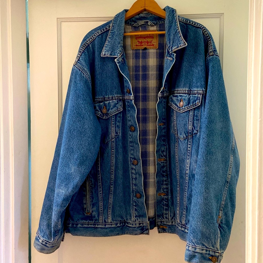 Vintage Levi Strauss denim jacket lined in flannel blue plaid Sz XL